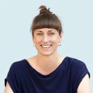 freiwillige judith engagiert sich bei münchen spricht