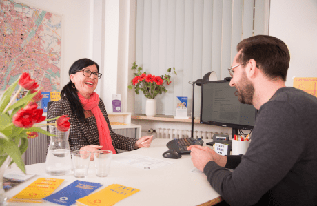 Persönliche Beratung bei TATEBDRANG. Foto Immanuel Rahman
